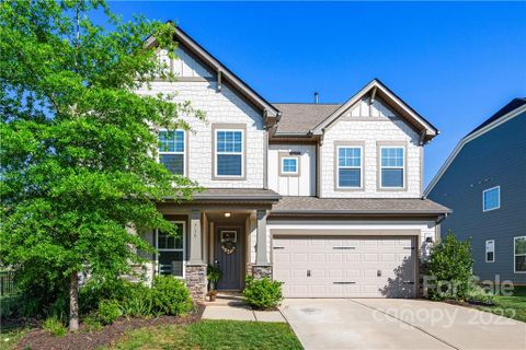 715 Garrett Green Way