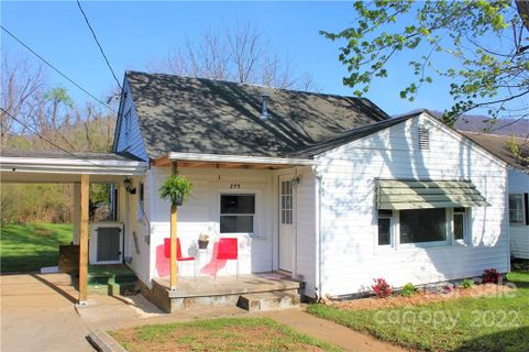 275 Westwood Circle sold home in Grimball Park, Waynesville, NC