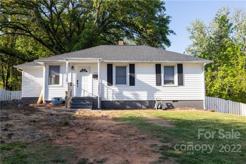 1504 Poston Circle