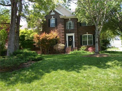 7535 Hogans Bluff Lane
