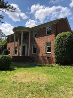 1000 Heatherloch Drive