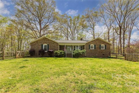Previously sold for $490,000