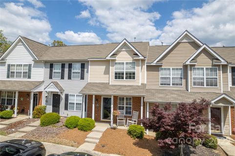 1534 Maypine Commons Way