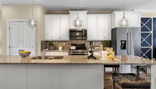 2923 West Trade Street GW34