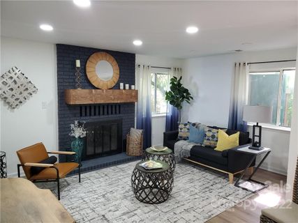 9011 Mcalpine Cove Court