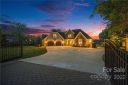 211 Wilson Lake Road sold home in Mooresville, SC