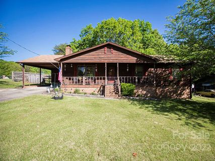4317 Freeport Drive sold home in Broken Arrow, Gastonia, NC