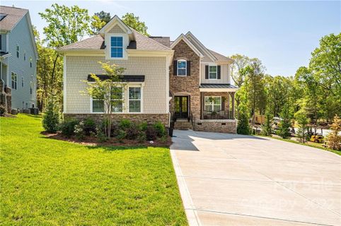 208 Centurion Lane