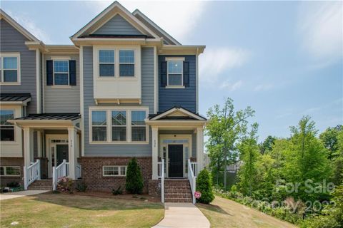 820 Ruckers Court
