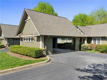 202 Fox Den Court