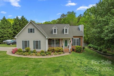 2100 Pinewild Court sold home in Campbell Crossing, York, SC
