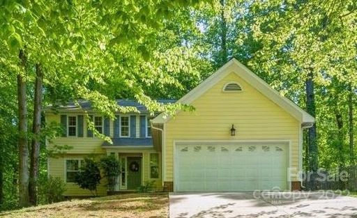 3707 Peakwood Court