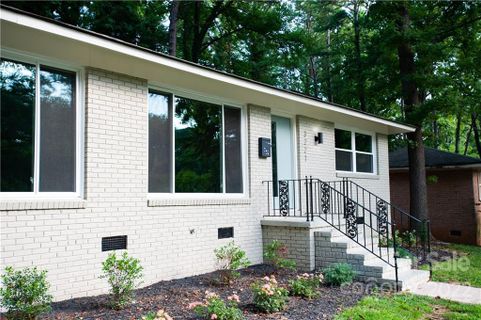 3221 Erskine Drive