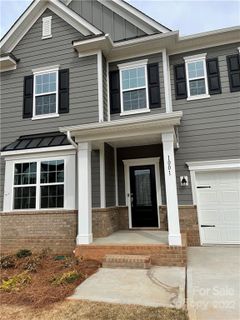 1001 Gabardine Lane