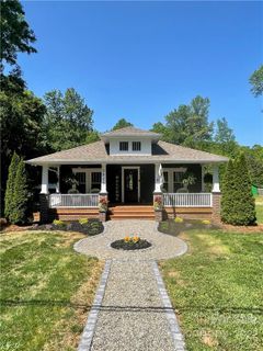 2825 Oakdale Road