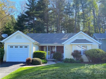 250 Charlestown Drive sold home in Charlestown Place, Hendersonville, NC