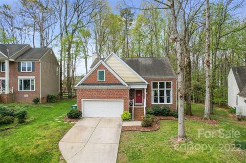 7121 Kinsmore Lane