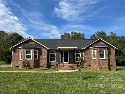103 Spencer Woods Drive sold home in Spencer Woods, Dallas, NC
