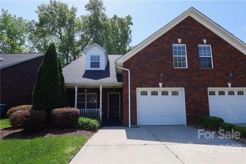 205 Quality Drive sold home in Fites Creek Plantation, Mount Holly, NC