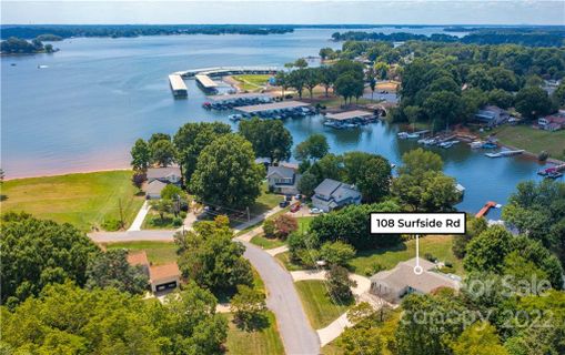 108 Surfside Lane