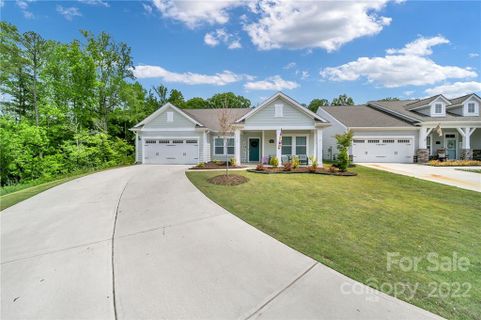 2042 Gardenia Lane