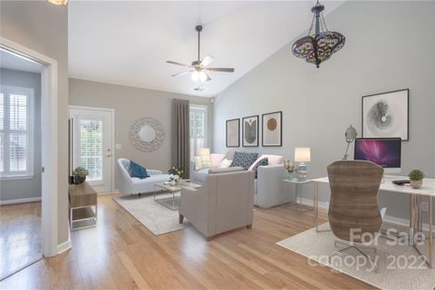 1664 Onyx Ridge