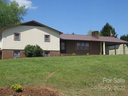 2107 Olde Farm Road 19 sold home in Olde Farm, Hudson, NC