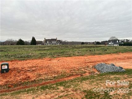 1055 Rolling Meadows Drive 7