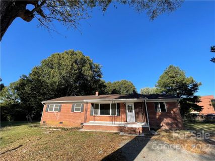5136 Dogwood Place sold home in Lakeview Manor, Charlotte, NC