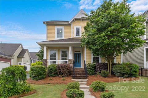 1526 Lovers Lawn Trace