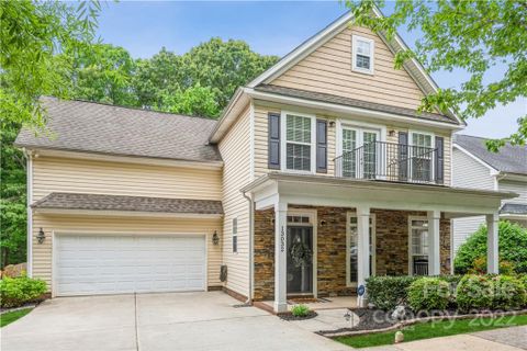 13032 Windy Lea Lane
