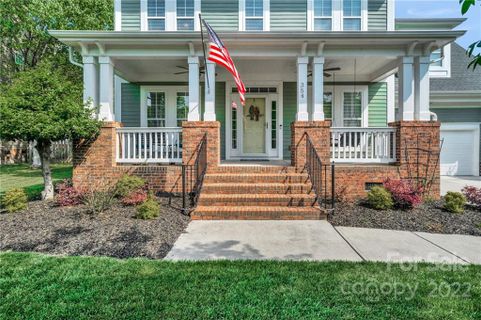 354 Shoreline Parkway