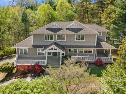 105 Hillcrest Drive sold home in Reems Creek Comm and Golf Club, Weaverville, NC