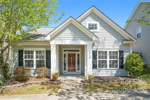 11119 Aprilia Lane