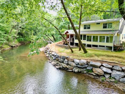17 Riverbend Drive