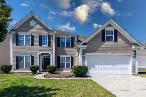 4514 Sw Triumph Drive