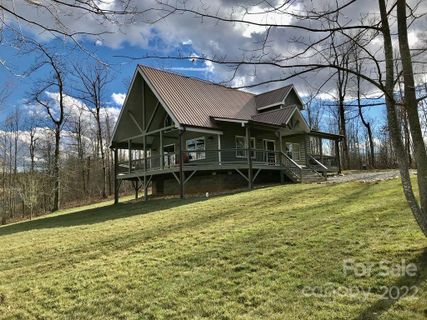 21 Lakeview Trail