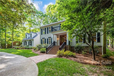 2729 Foxfire Road