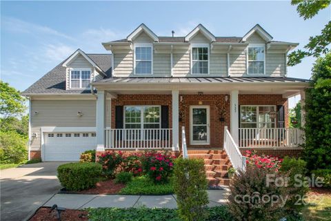 523 Harlech Court