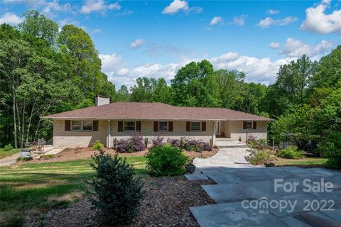 907 Cherokee Place sold home in Country Club Acres, Lenoir, NC