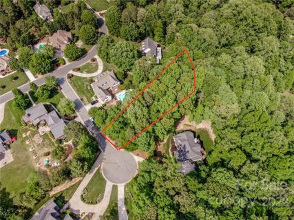 115 Colony Hill Lane sold home in Colony Court, Mooresville, NC