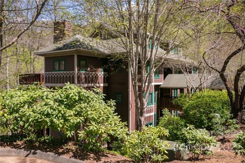 81 Creekside Way F-101