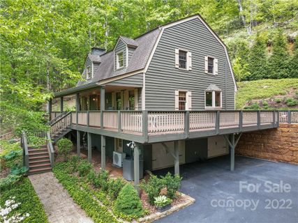 4 Poplar Drive