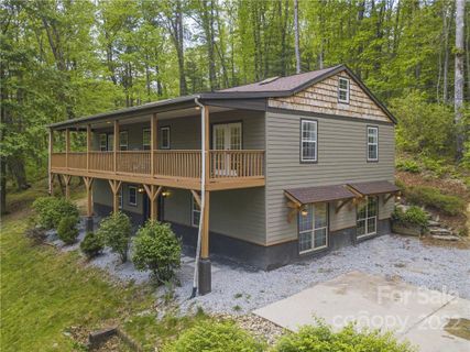 114 Foster Hill Drive sold home in Blue Ridge Estates, Hendersonville, NC