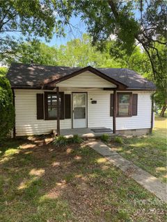 1113 Baker Boulevard