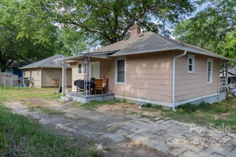 111 Dix Street