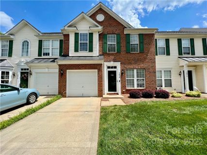 7976 Mariners Pointe Circle