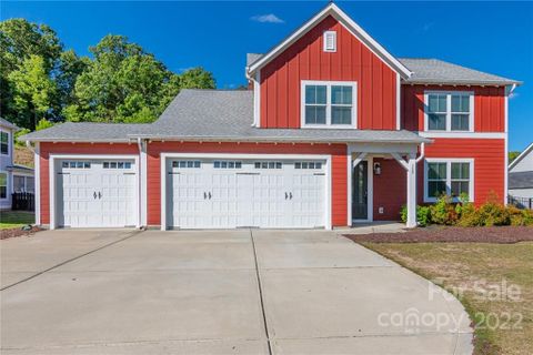 135 Country Lake Drive sold home in Creekstone, Mooresville, NC