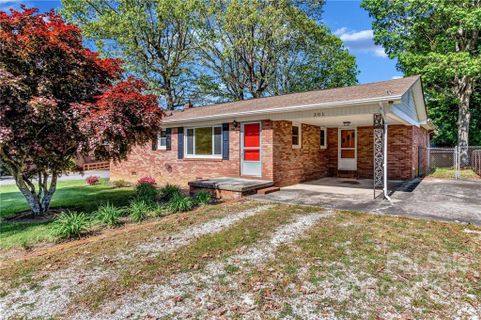 301 Stonewall Avenue