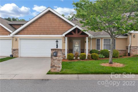 35 Denali Lane sold home in CASTLE CREEK VILLAGE, Waynesville, NC